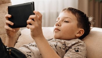 Kids' screen time rises at the fastest rate in four years