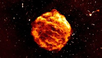 Astronomers capture amazing images of dying stars with supercomputers